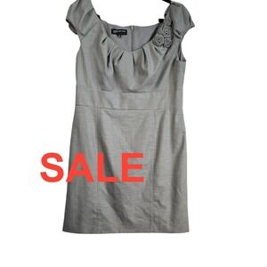Jones New York Gray Cap Sleeve Dress with Rosette Shoulder Detail – Size 10